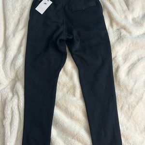 Black Nike joggers standard fit tapered leg